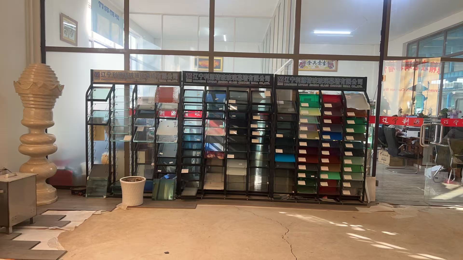 乌鲁木齐市工程玻璃批量采购夹胶玻璃 - 价格